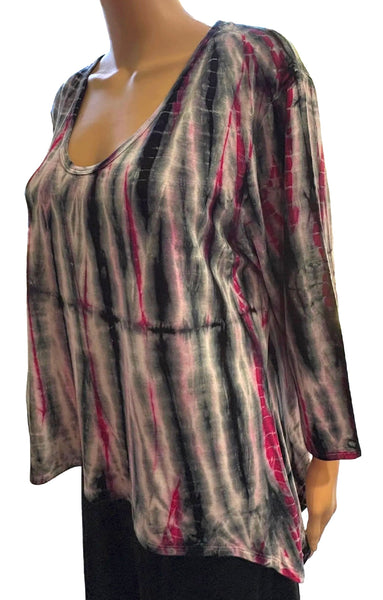 Alligator Tie Dye Hi/Low Top      Fuschia/Black/White