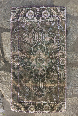Fresco Towels - Casbah Rug Olive/Bark - Medium Bath Mat