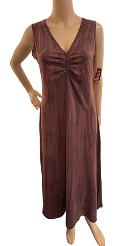 Dress - Pinched V-Neck - Vertical Dye - Chocolate