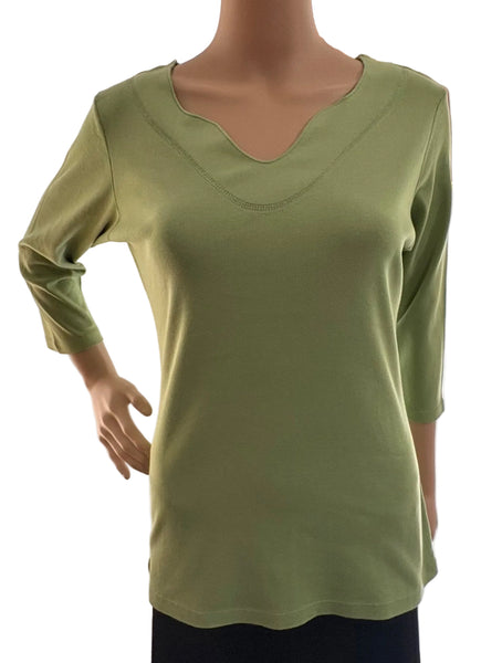 Solid Split V neck top - Lawn