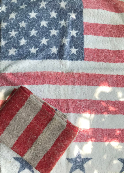 Fresco Towels- Vintage Americana - Hand Towel