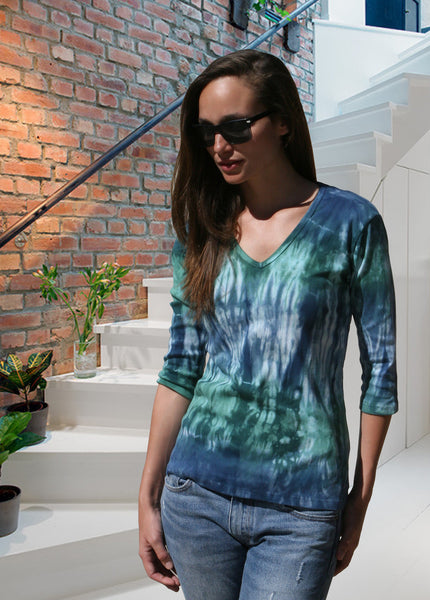 Oak Wash V Neck - Navy/Emerald