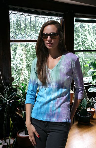 Revival wash V neck - Turq/Lilac/Emerald