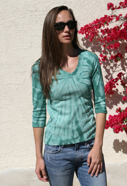 Spiral Wash V Neck - Emerald