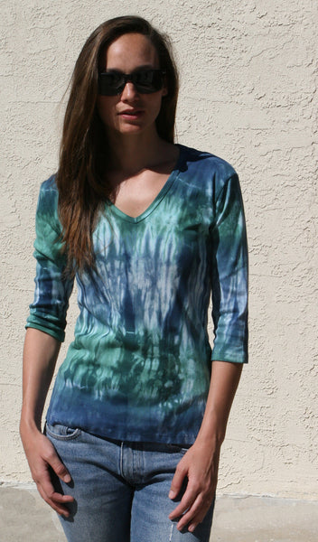 Oak Wash V Neck - Navy/Emerald