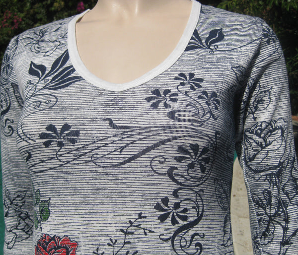 Woodcut Rose - Indigo/White